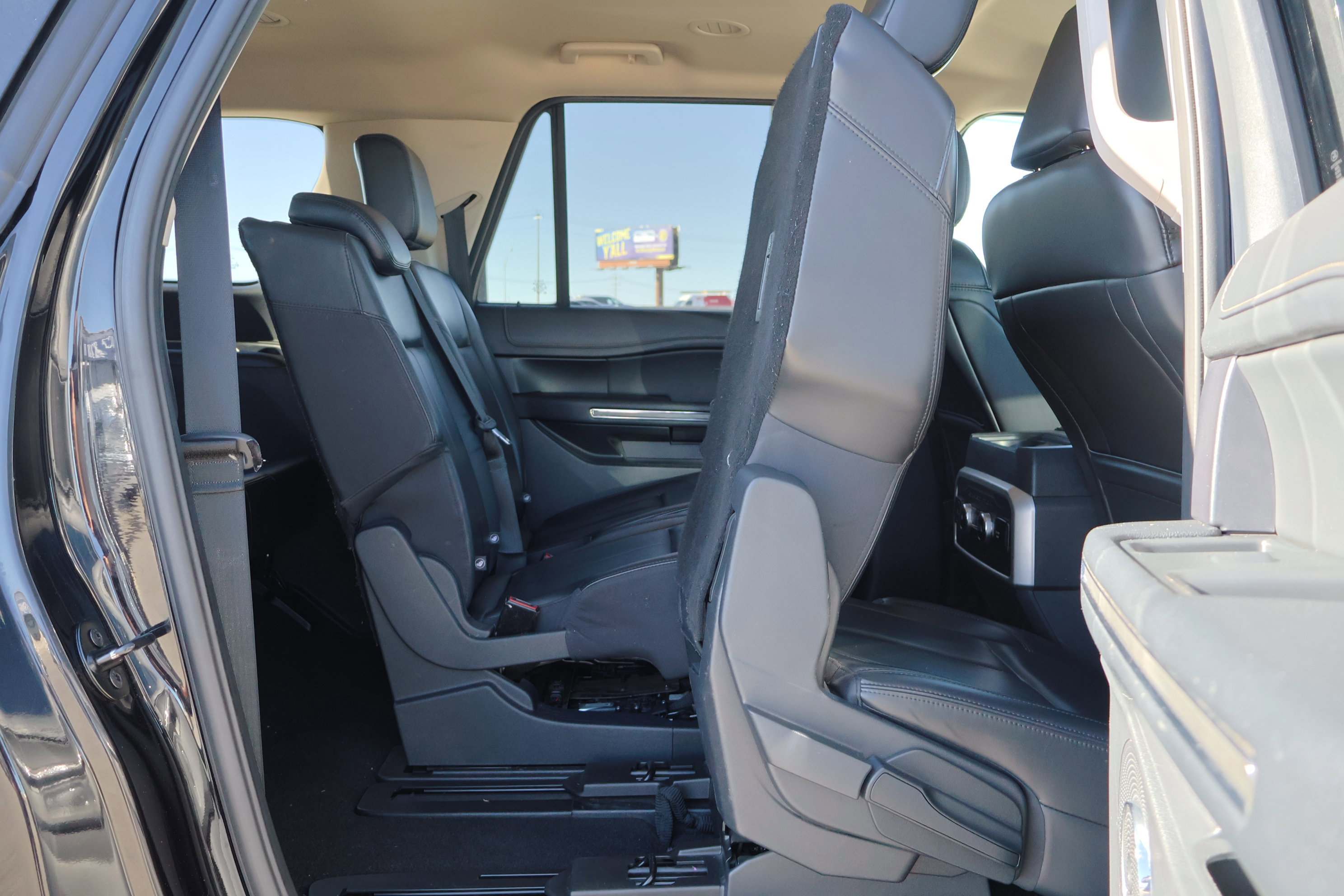 Certified 2024 Ford Expedition Max XLT image 39