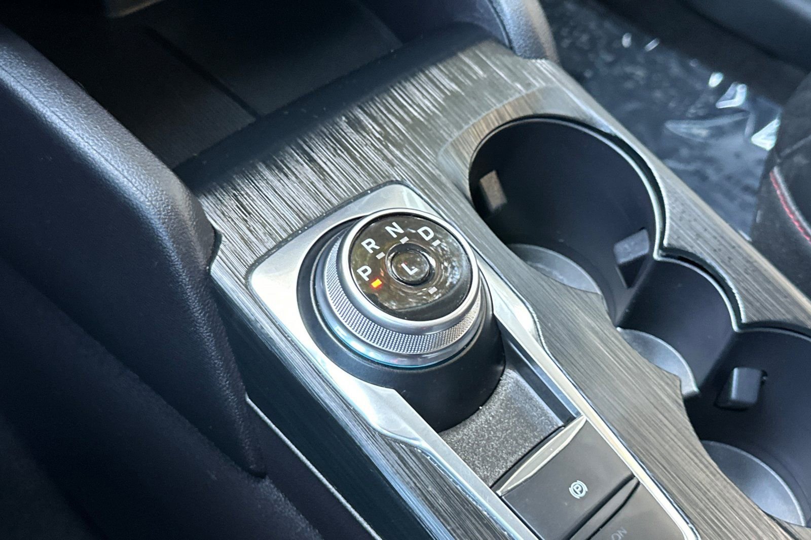 Certified 2022 Ford Escape SEL w/ SEL Stealth AWD Package image 32