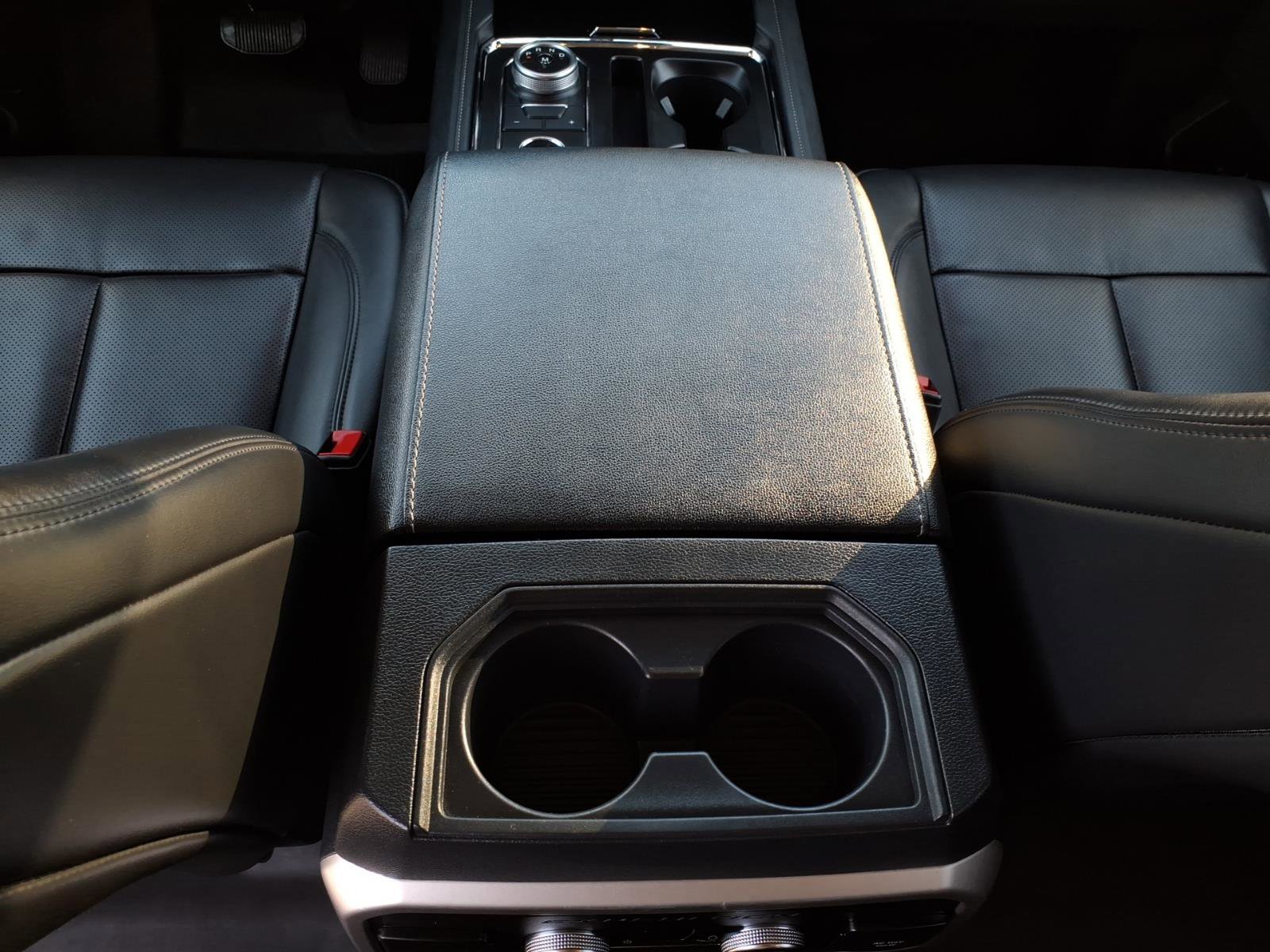 Certified 2024 Ford Expedition XLT image 17