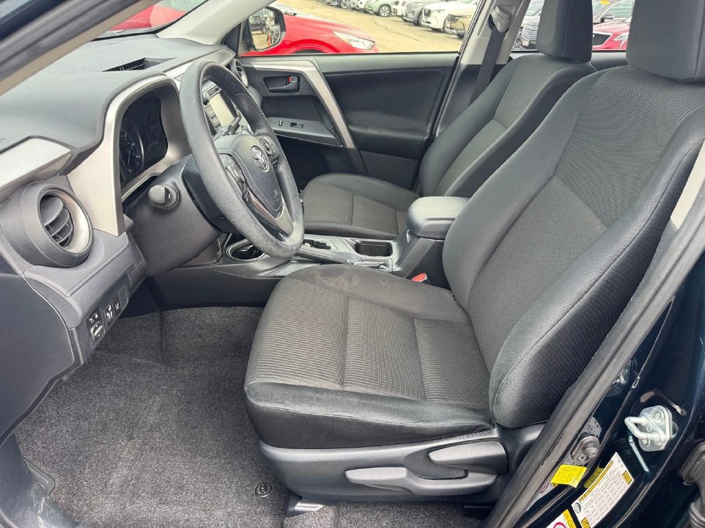 Used 2018 Toyota RAV4 LE w/ All Weather Liner Package FWD image 7