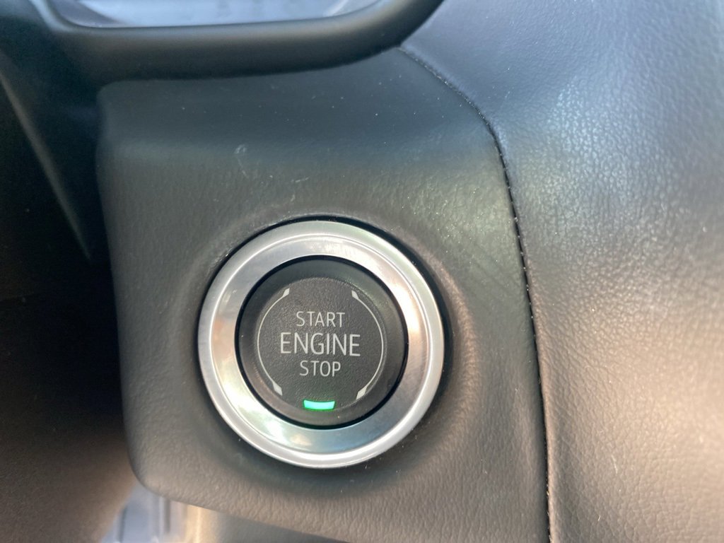 Used 2024 GMC Yukon SLT w/ SLT Luxury Package image 37