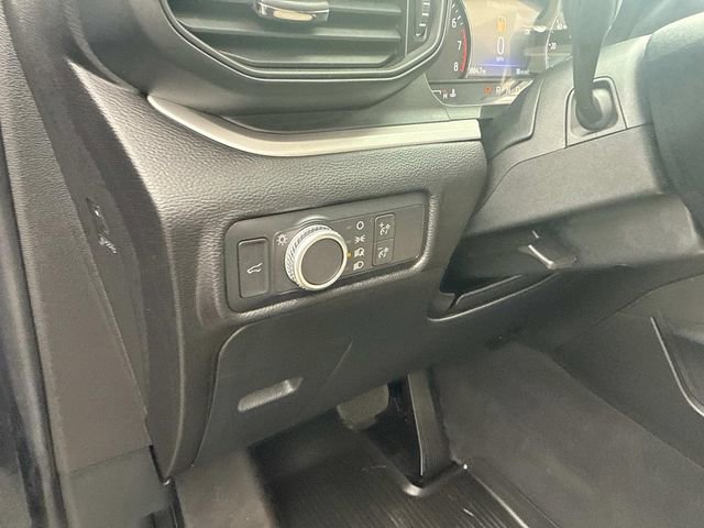 Certified 2022 Ford Explorer XLT w/ Class IV Trailer Tow Package image 29