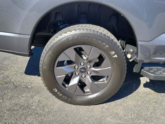 Certified 2024 Ford F150 Lightning Flash AWD/4WD image 5