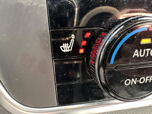 Used 2025 Nissan Rogue SV w/ Rock Creek Premium Package image 31