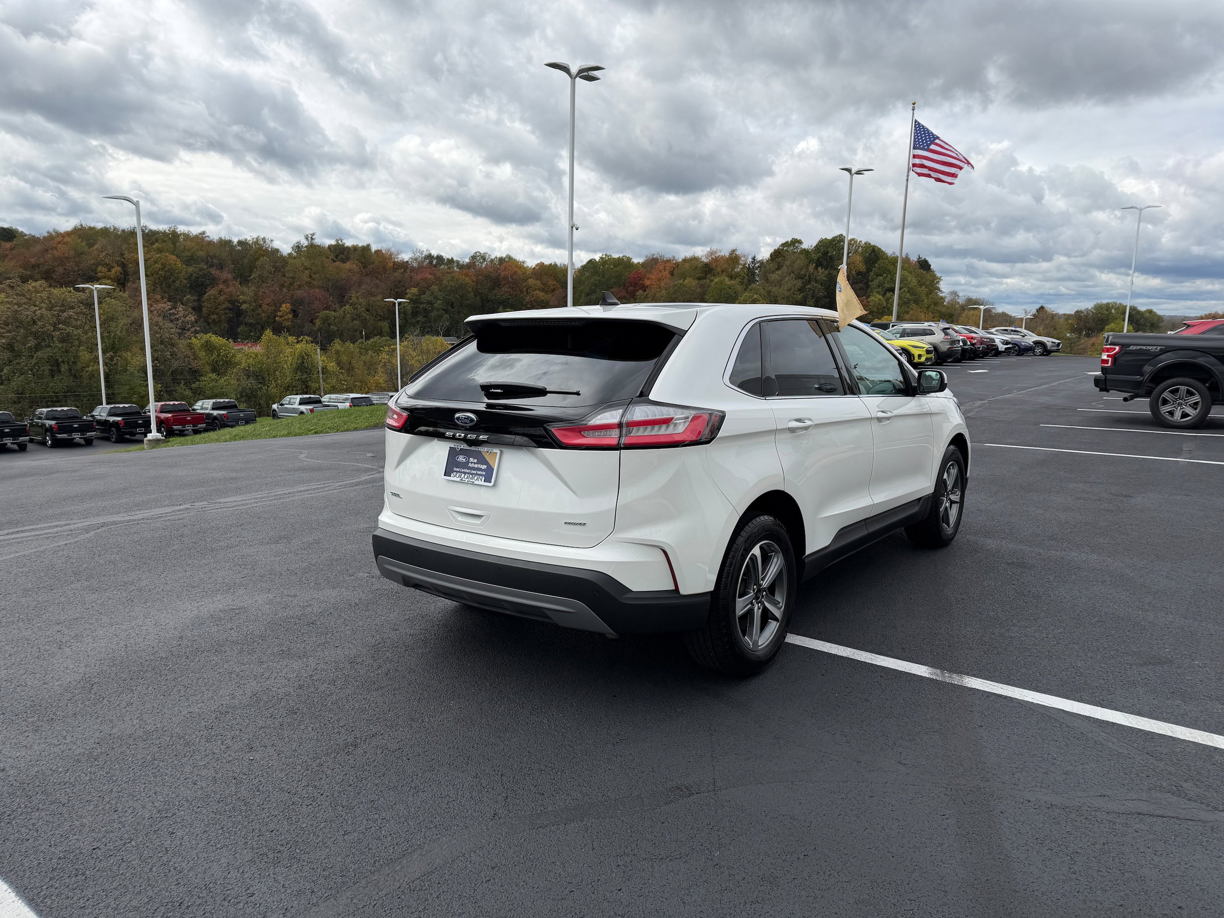 Certified 2024 Ford Edge SEL w/ Convenience Package AWD/4WD image 5