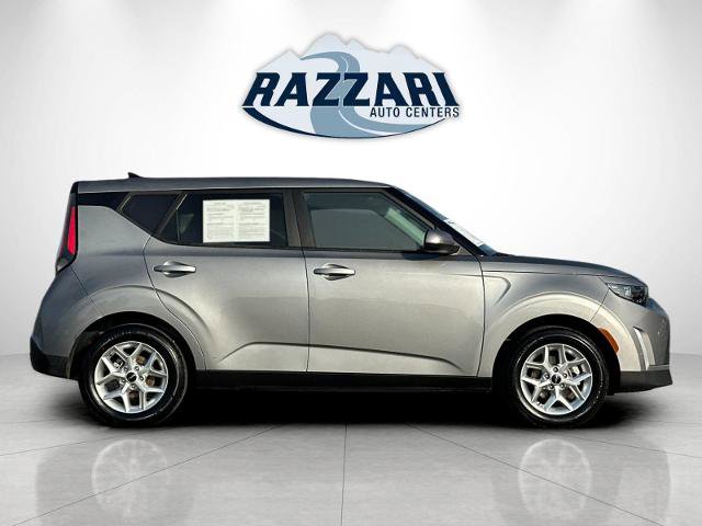 Used 2023 Kia Soul LX w/ Option Group 015 image 2