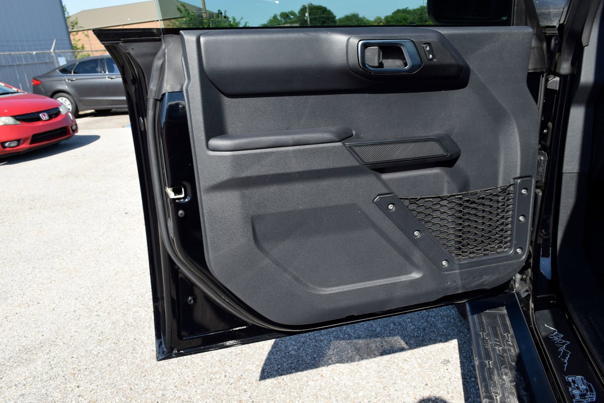 Certified 2025 Ford Bronco Outer Banks AWD/4WD image 19