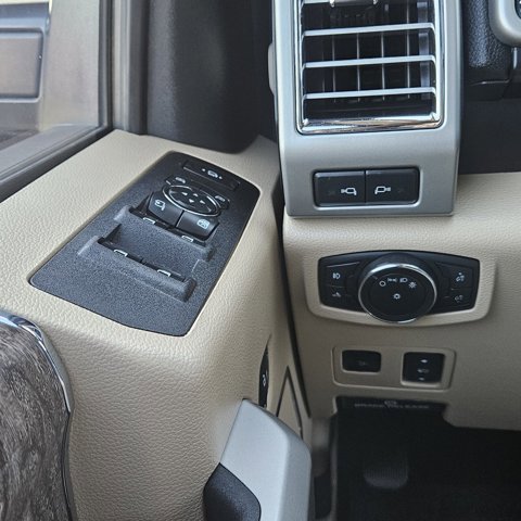 Certified 2017 Ford F250 Lariat w/ Lariat Ultimate Package image 25