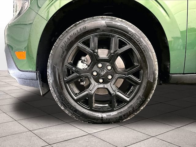 Certified 2025 Ford Maverick XLT w/ XLT Luxury Package AWD/4WD image 8