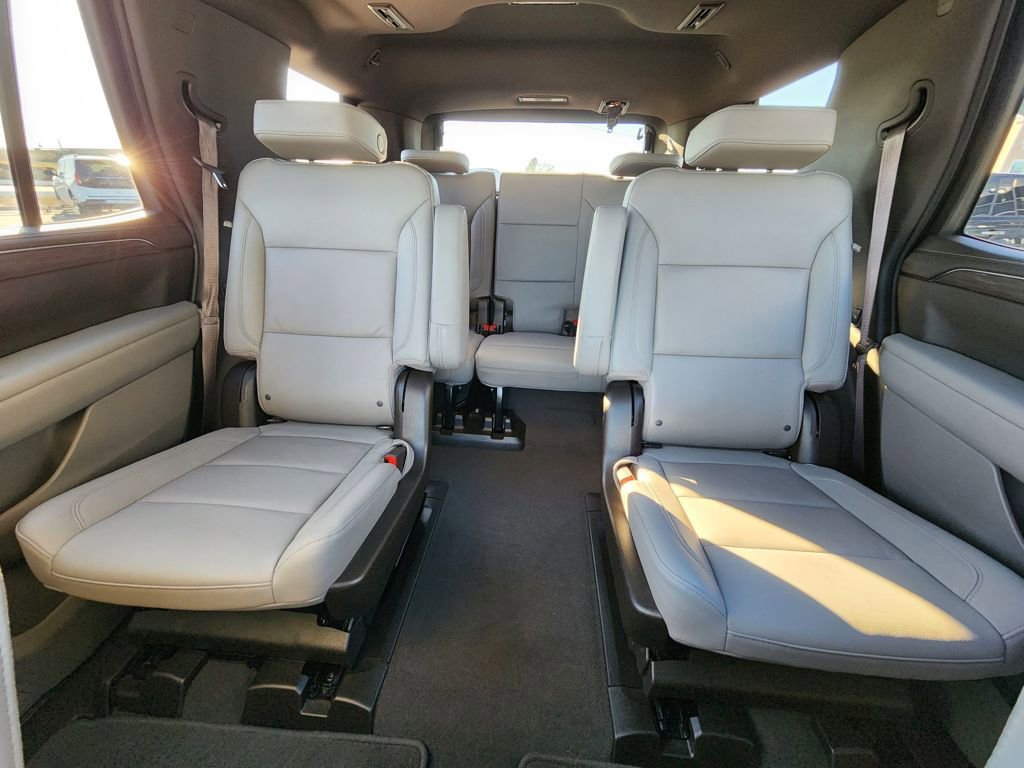 Used 2023 Chevrolet Tahoe Z71 w/ Luxury Package image 21