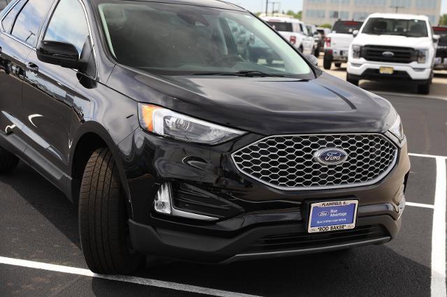 Certified 2024 Ford Edge SEL w/ Convenience Package AWD/4WD image 4
