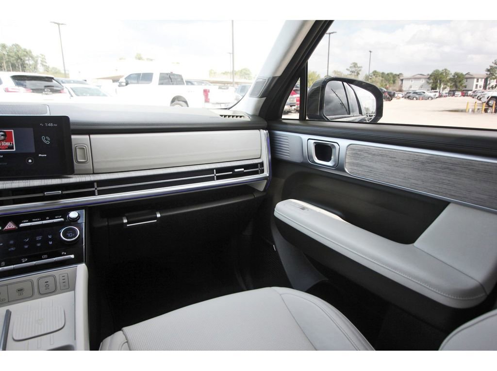 Used 2025 Hyundai Santa Fe Calligraphy image 13