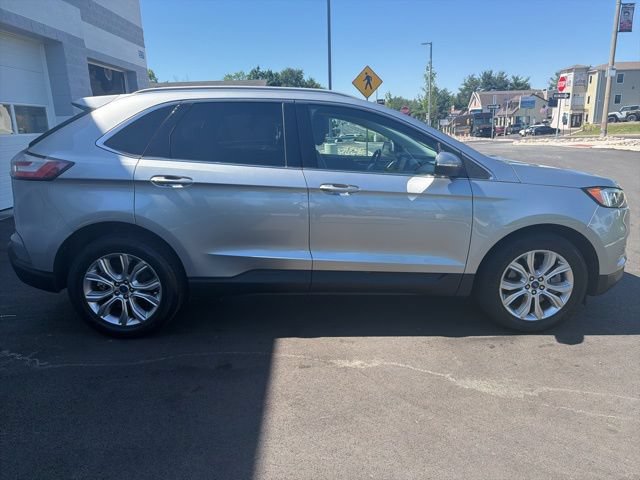 Certified 2022 Ford Edge Titanium AWD/4WD image 7