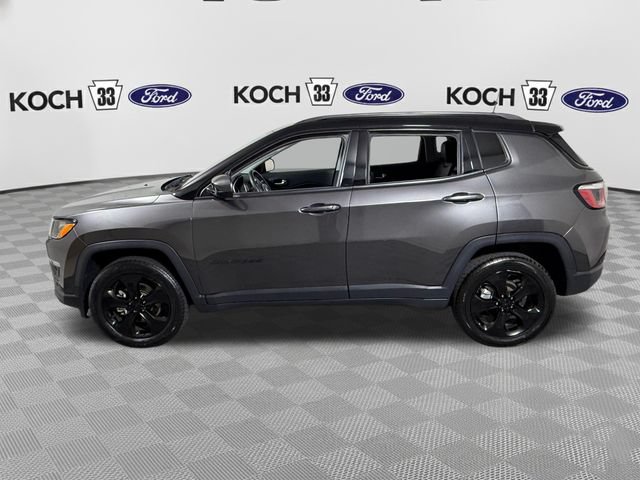 Used 2018 Jeep Compass Latitude w/ Popular Equipment Group AWD/4WD image 4