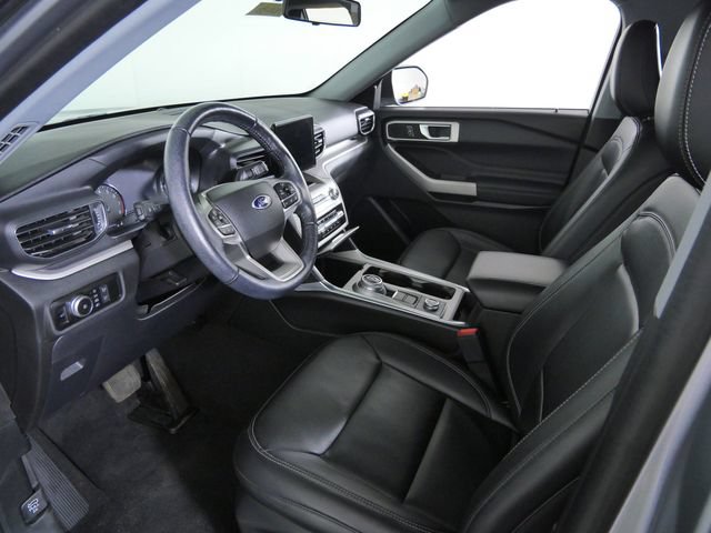 Certified 2022 Ford Explorer XLT w/ Equipment Group 202A AWD/4WD image 21