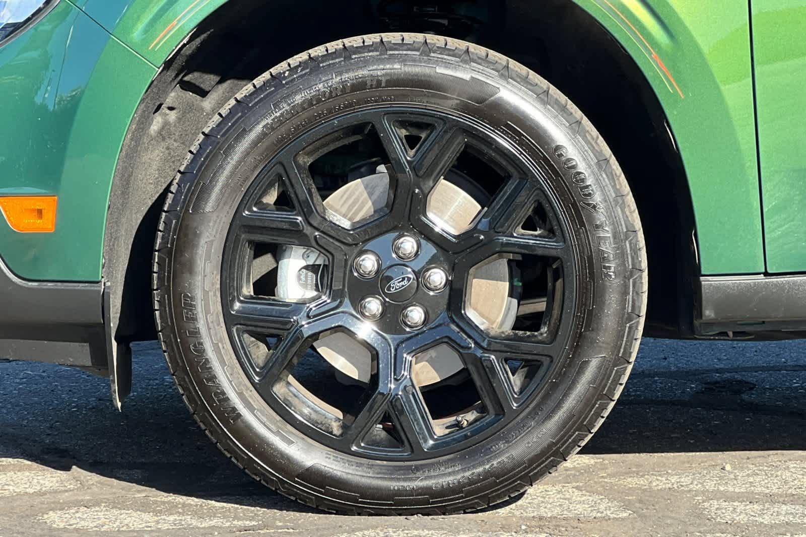 Certified 2025 Ford Maverick XLT w/ Black Appearance Package AWD/4WD image 25