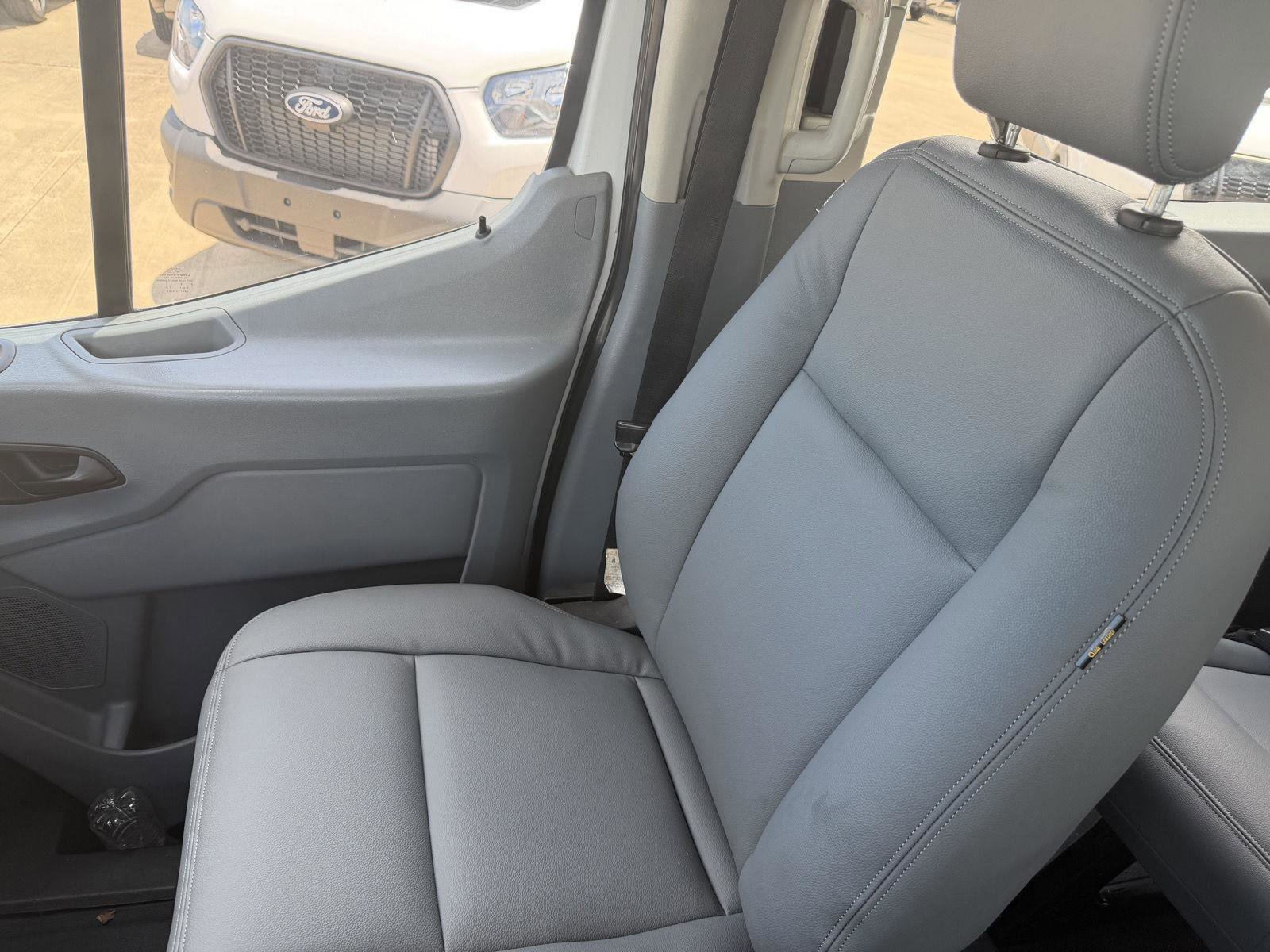 Certified 2019 Ford Transit 350 XL RWD image 16