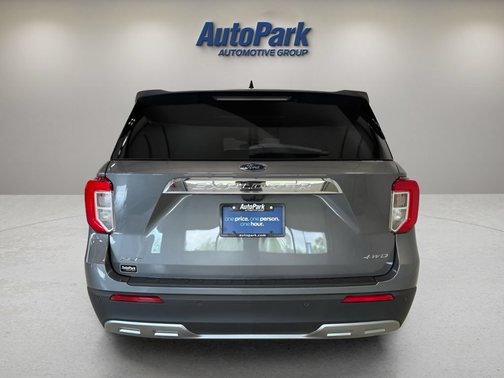 Certified 2023 Ford Explorer XLT w/ Equipment Group 202A AWD/4WD image 6