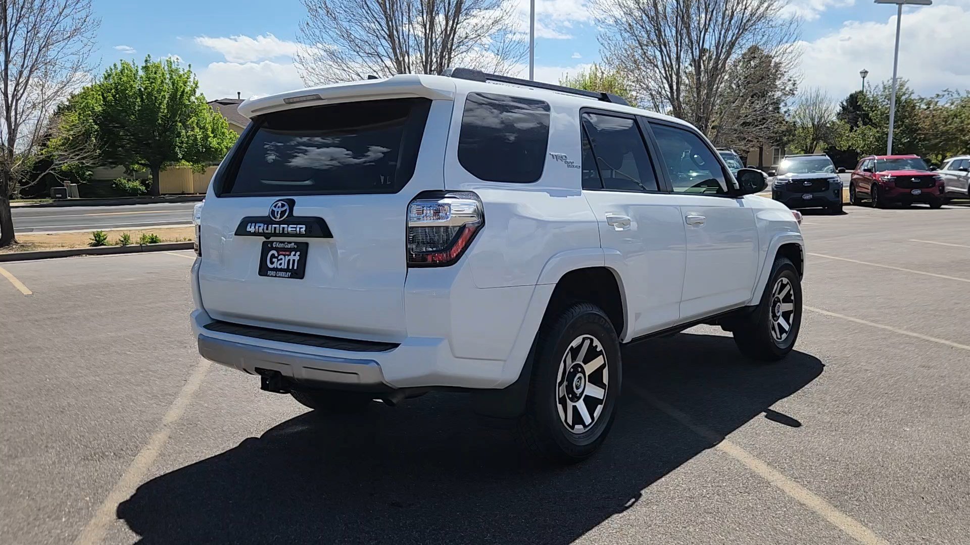 Used 2021 Toyota 4Runner TRD Off-Road Premium w/ Moonroof Package AWD/4WD image 15