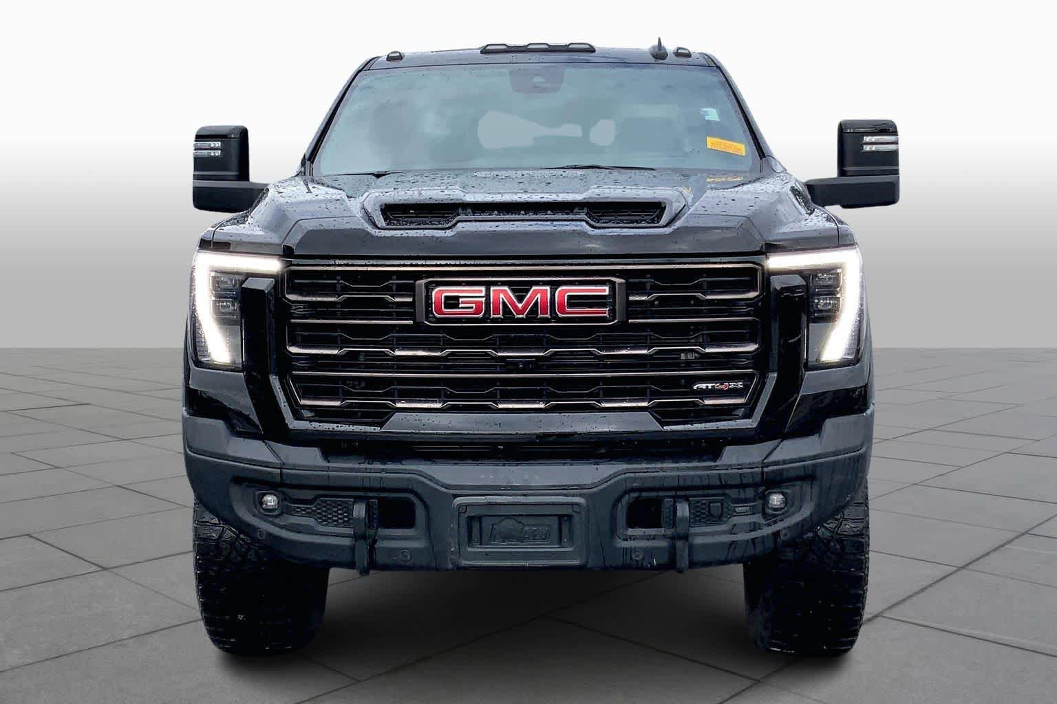 Used 2024 GMC Sierra 2500 AT4X w/ AT4X AEV Edition AWD/4WD image 4