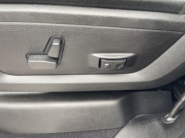 Used 2025 RAM 2500 Limited AWD/4WD image 14