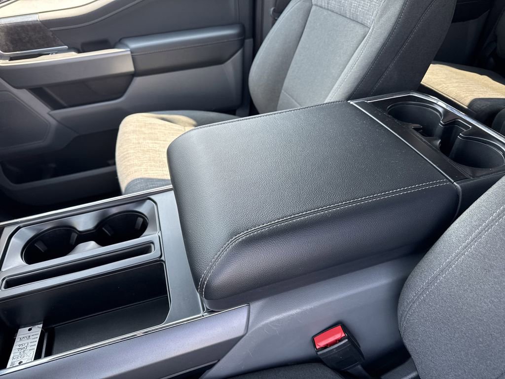 Certified 2022 Ford F150 XLT w/ Equipment Group 302A High image 32