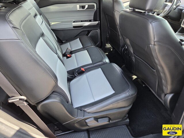 Certified 2023 Ford Explorer XLT w/ Equipment Group 202A RWD image 16