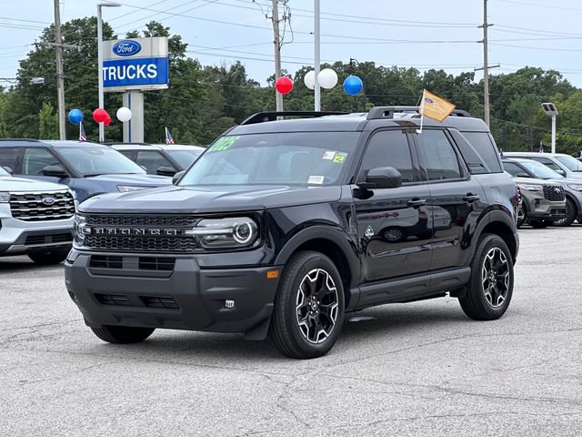 Certified 2025 Ford Bronco Sport Outer Banks AWD/4WD image 3