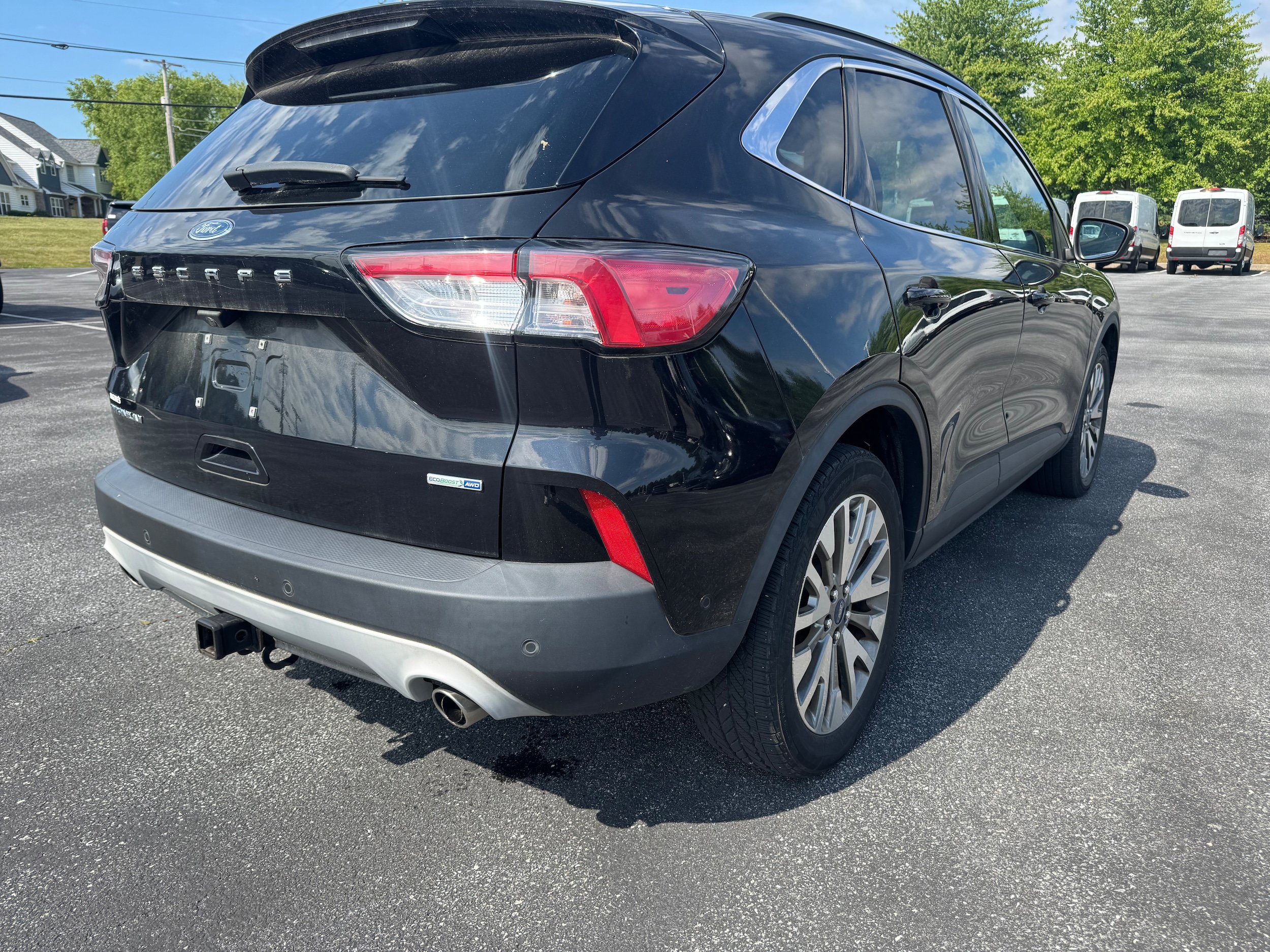 Certified 2020 Ford Escape Titanium w/ Titanium Premium Package 2.0 AWD/4WD image 6