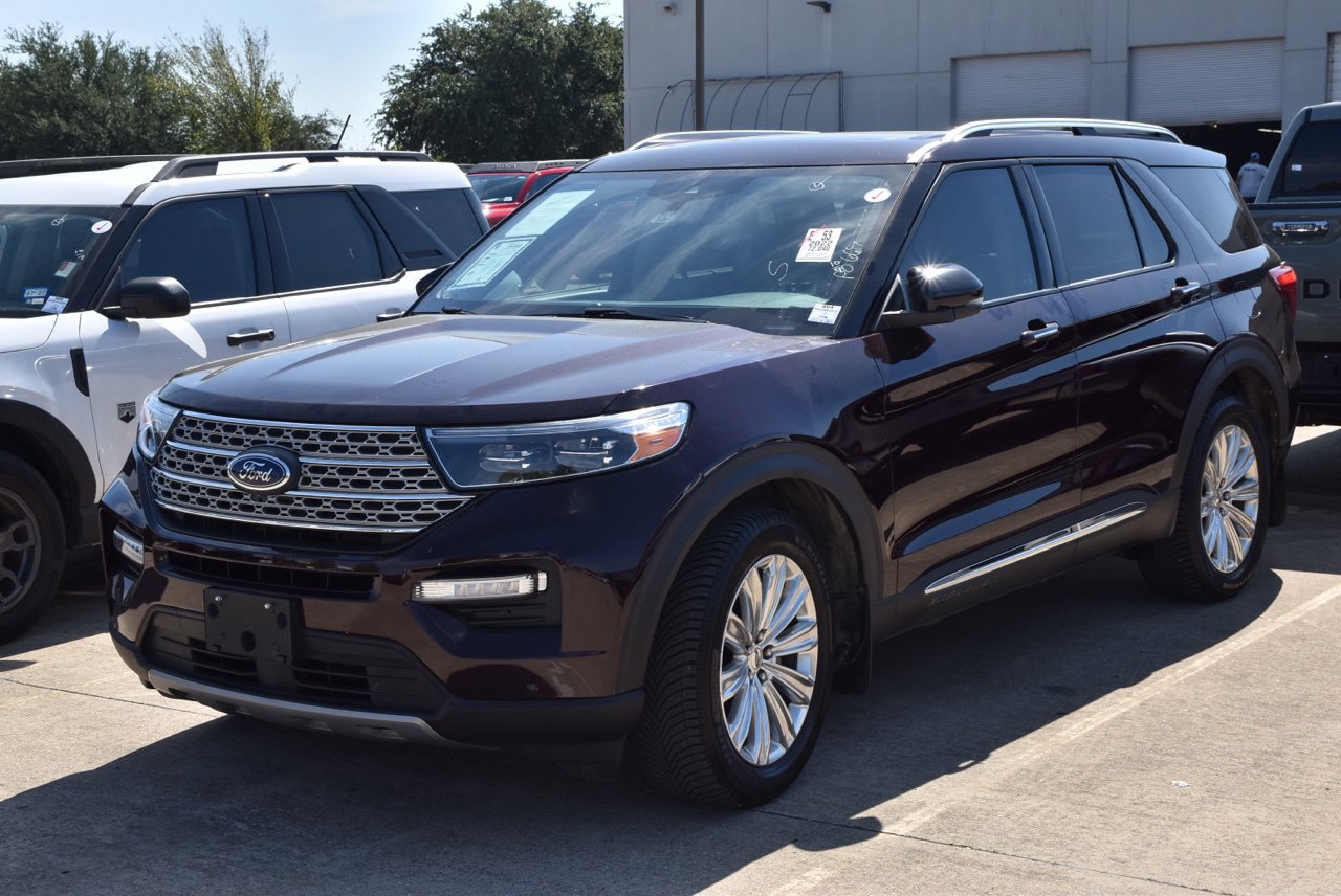 Certified 2022 Ford Explorer Limited w/ Limited Technology Package AWD/4WD image 2
