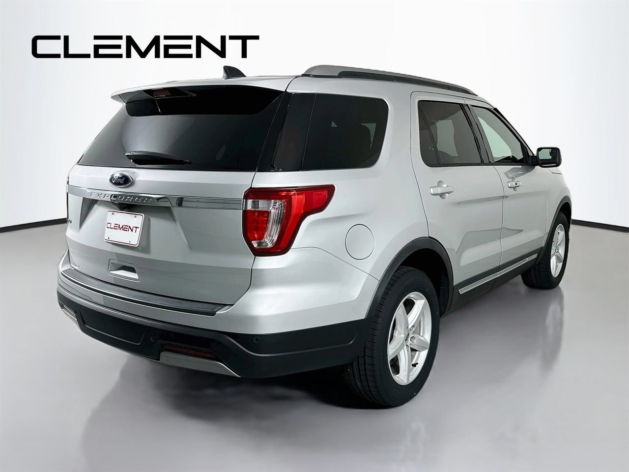 Certified 2019 Ford Explorer XLT FWD image 7