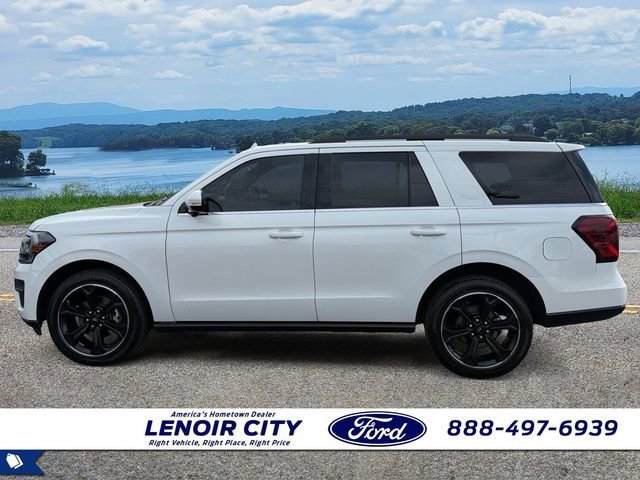 Certified 2023 Ford Expedition Limited image 2