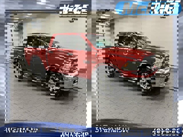 Used 2017 RAM 1500 Classic SLT w/ SLT Plus D￩cor Group image 1