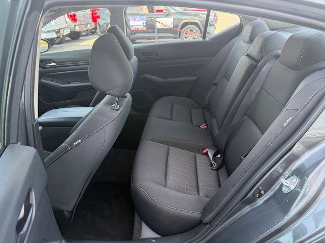 Used 2025 Nissan Altima 2.5 SV FWD image 13