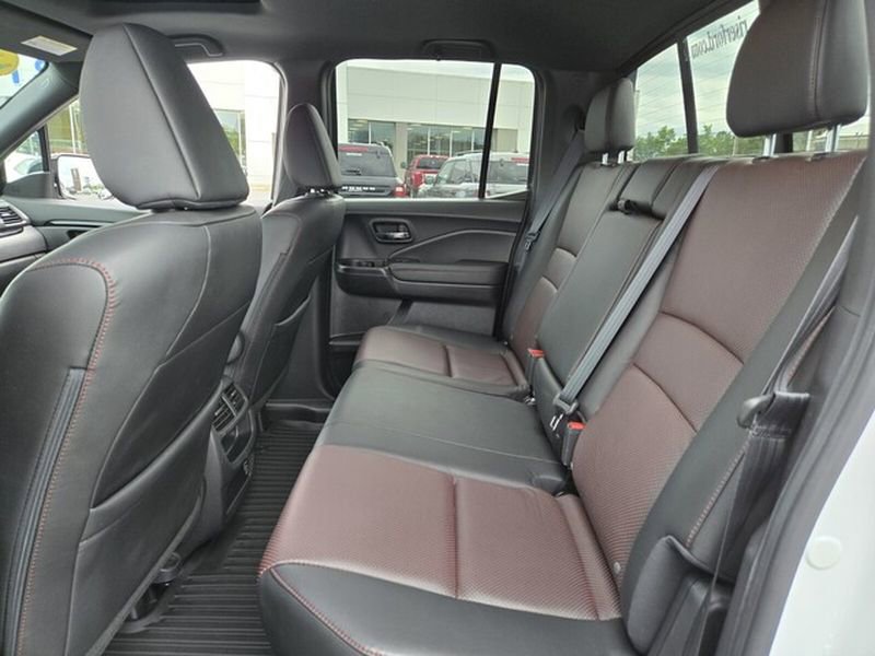 Used 2021 Honda Ridgeline Black Edition image 12