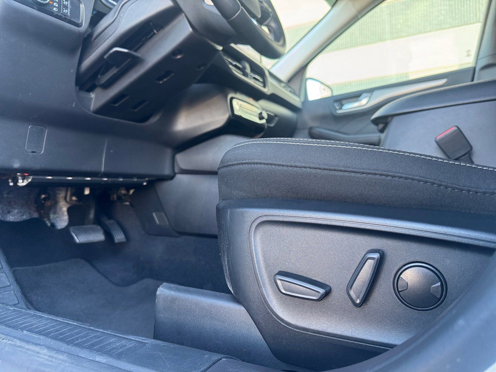 Certified 2023 Ford Escape Active w/ Tech Pack #2 image 19