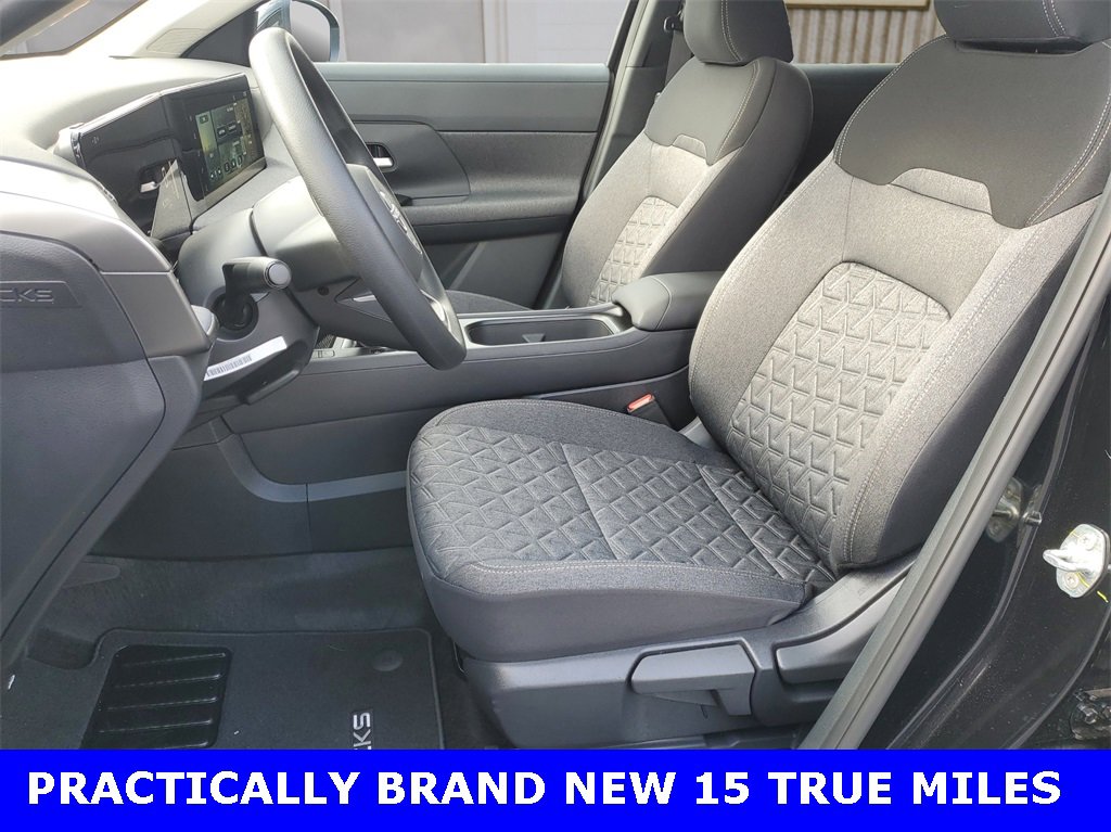 Used 2025 Nissan Kicks SV image 16