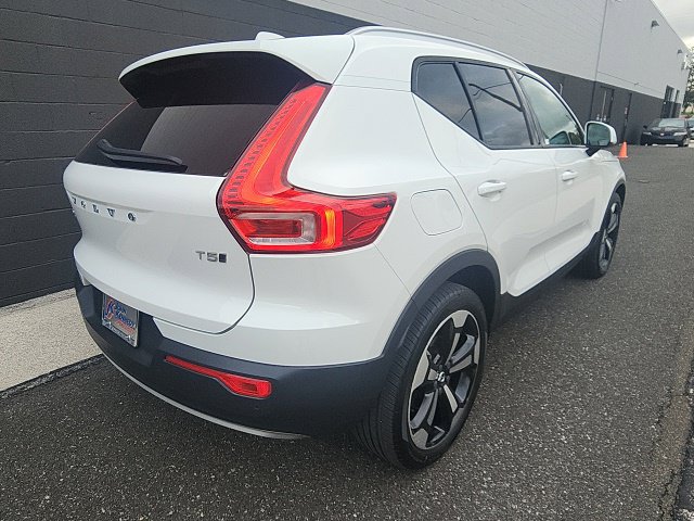 Used 2020 Volvo XC40 T5 Momentum w/ Protection Package AWD/4WD image 6