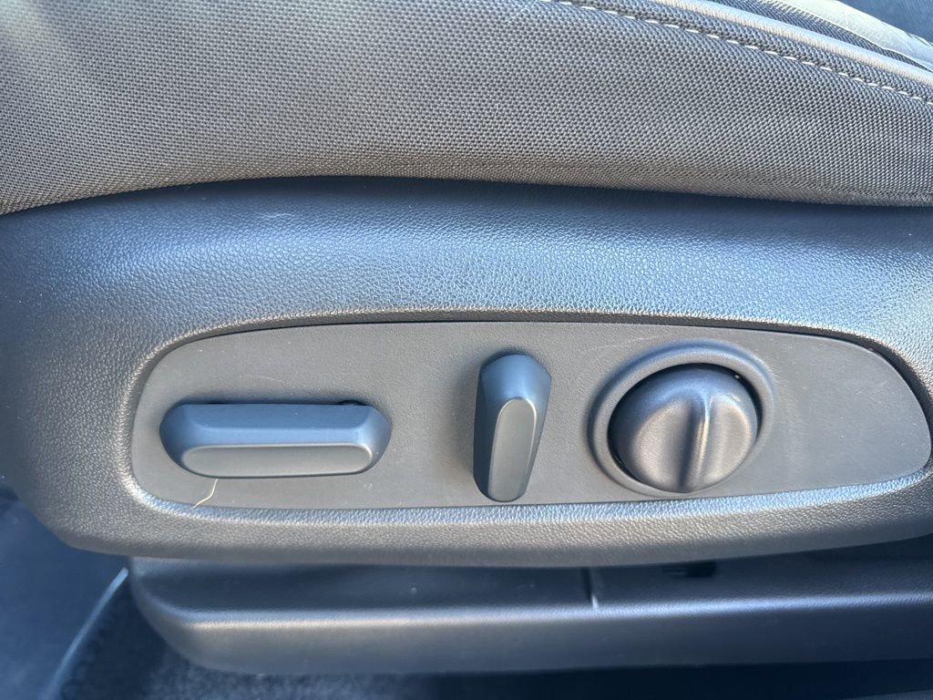 Used 2023 Chevrolet TrailBlazer LT image 53