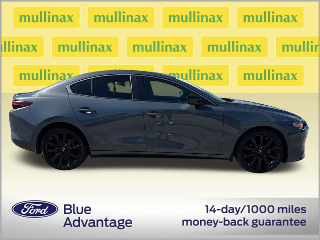 Used 2023 MAZDA MAZDA3 s video 2