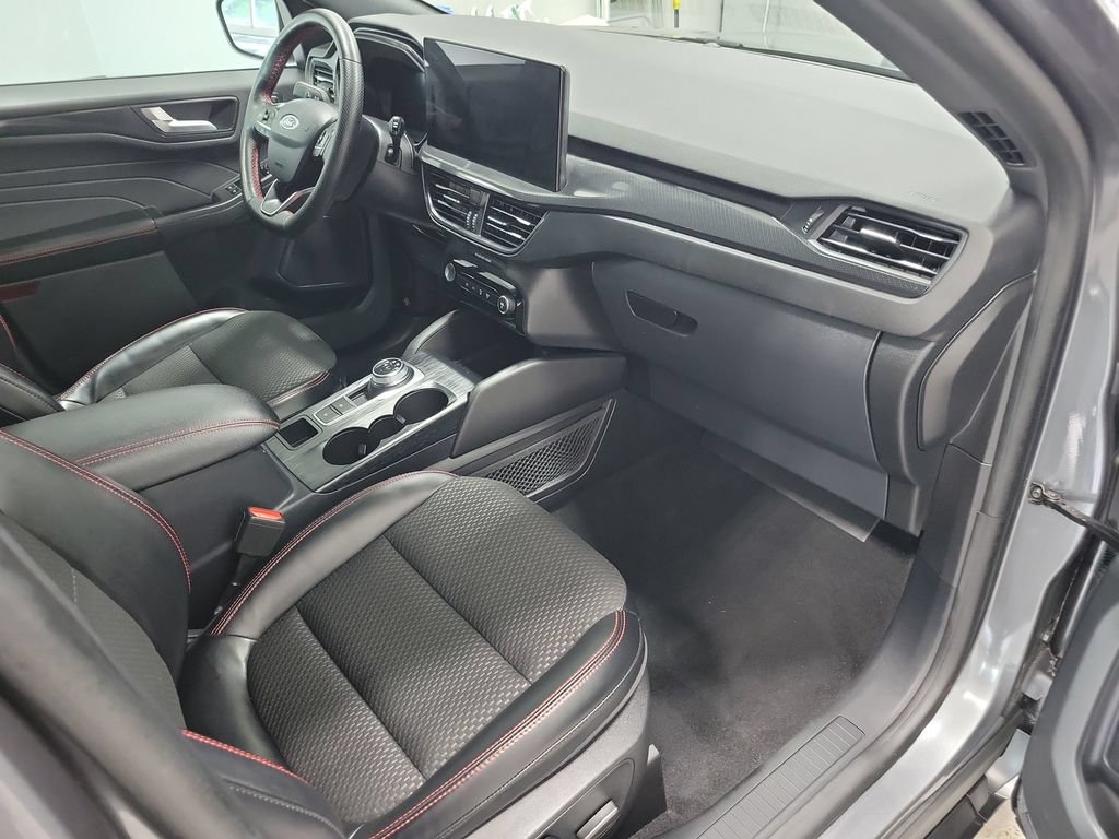 Certified 2023 Ford Escape ST-Line Elite AWD/4WD image 24