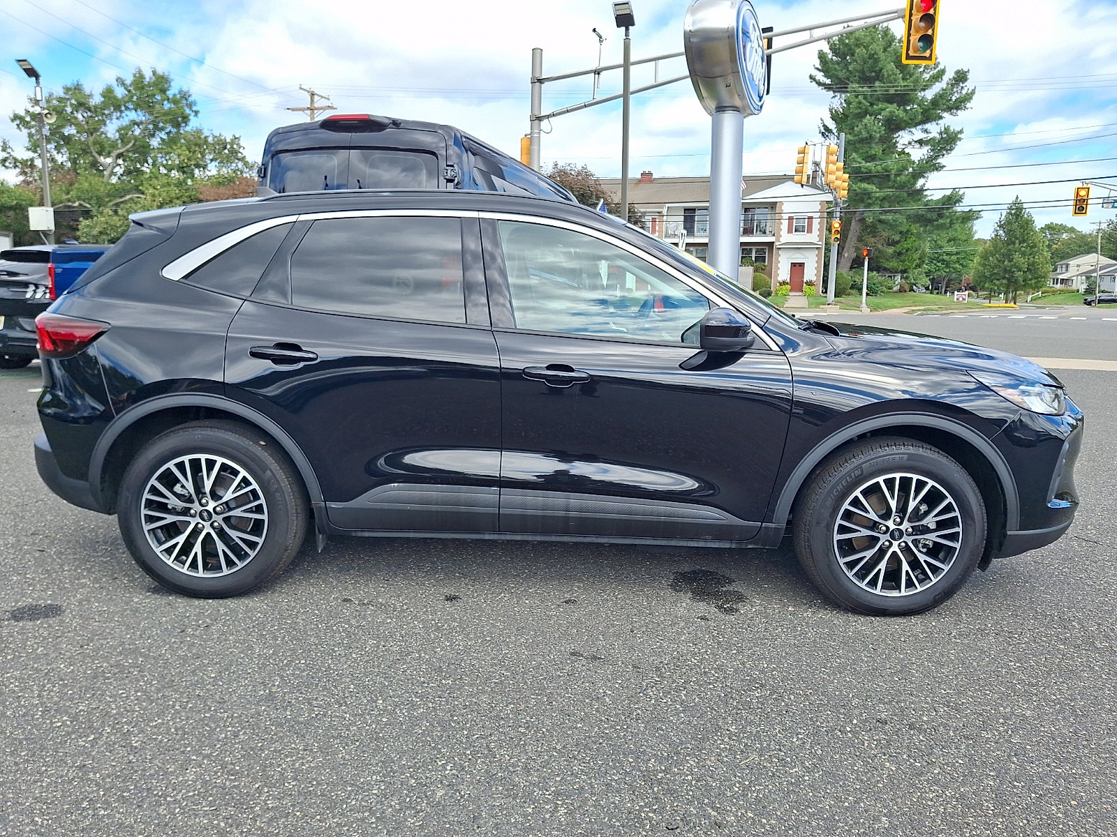Certified 2023 Ford Escape SE FWD image 12