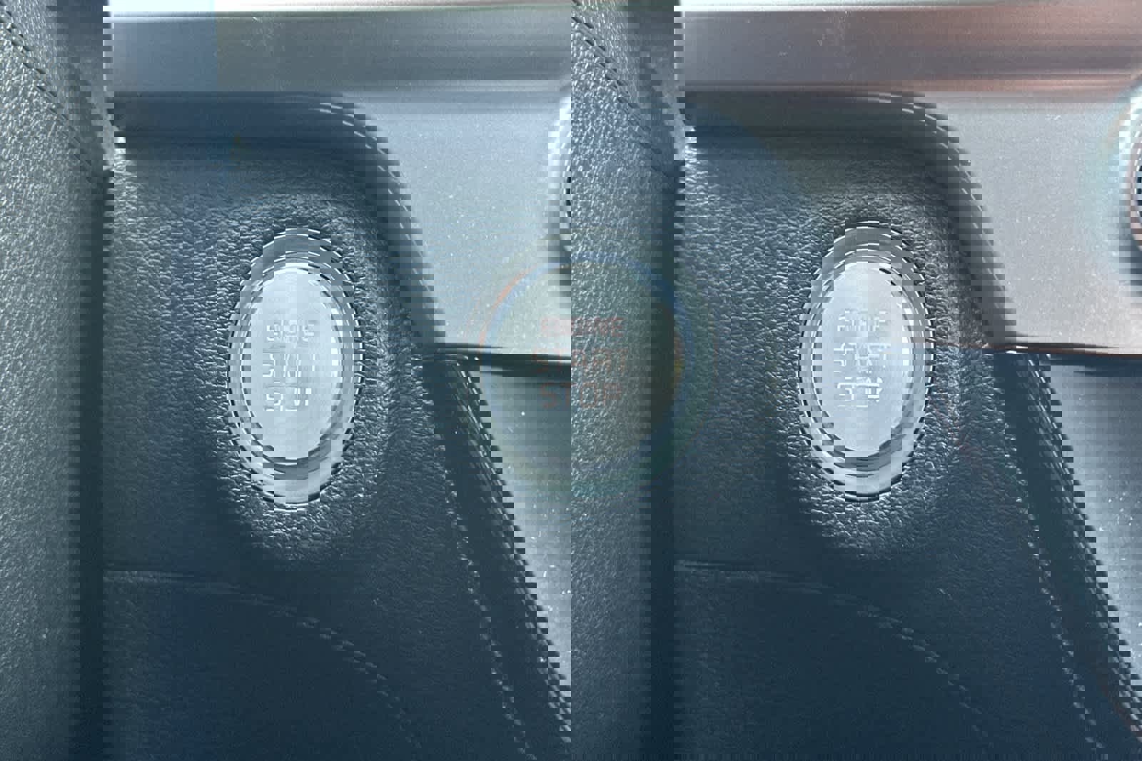 Used 2025 Kia Telluride S image 23