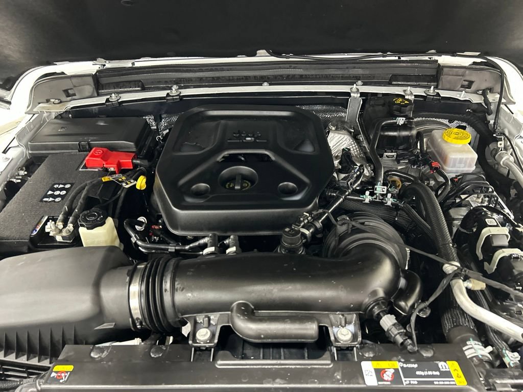 Used 2024 Jeep Wrangler Sport AWD/4WD image 30