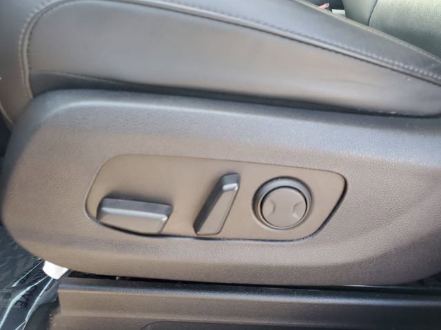 Used 2022 Kia Carnival LX w/ Paint Protection Package image 16