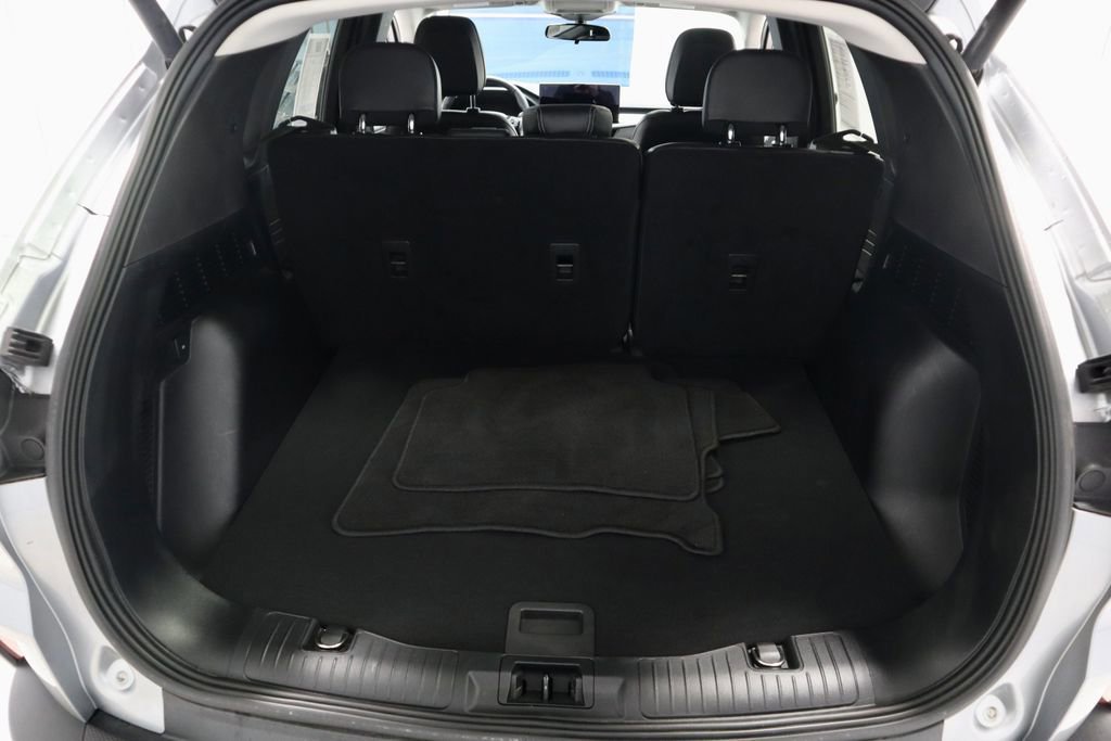 Certified 2023 Ford Escape SE w/ Class II Trailer Tow Package image 15
