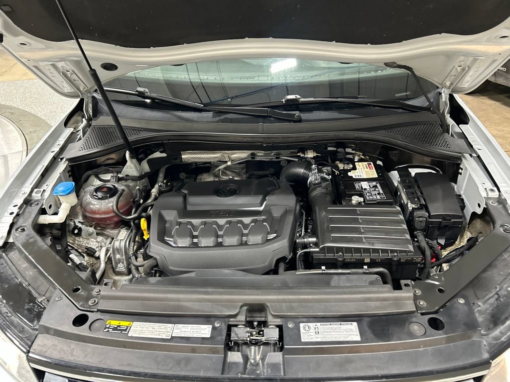 Used 2018 Volkswagen Tiguan SE w/ Panoramic Sunroof Package AWD/4WD image 27