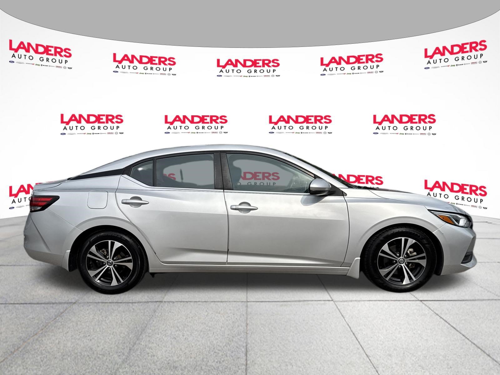 Used 2020 Nissan Sentra SV FWD image 2