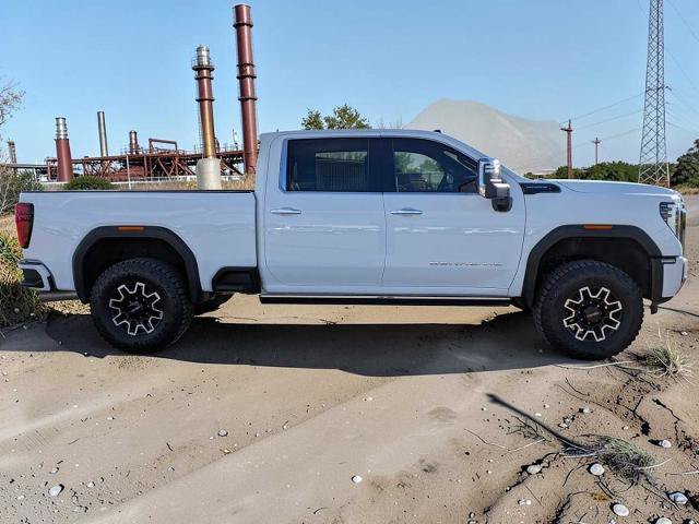 Used 2024 GMC Sierra 2500 Denali Ultimate AWD/4WD image 7