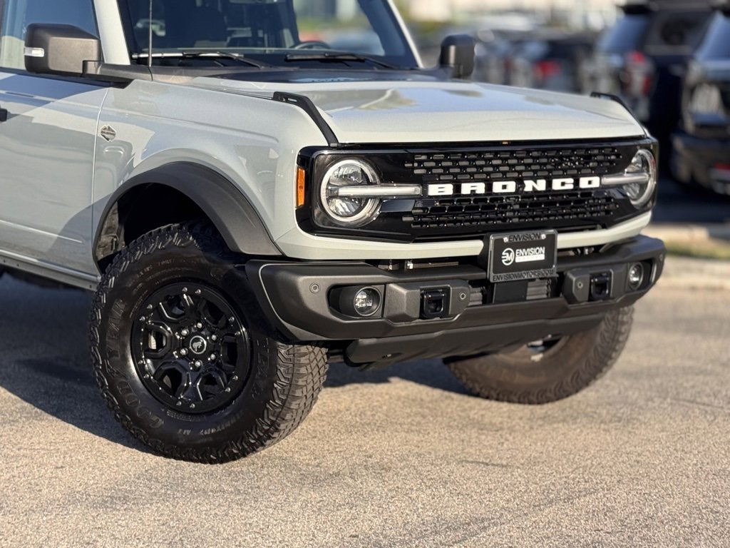 Certified 2023 Ford Bronco Wildtrak image 3